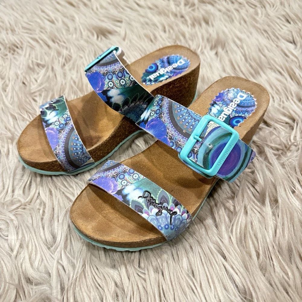 Desigual wedge platform sandals - Picture 2 of 12